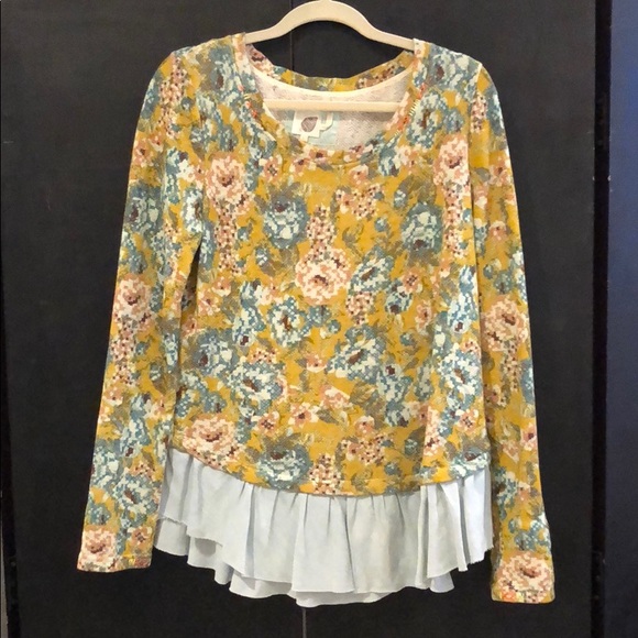 Anthropologie Tops - Anthropologie floral top